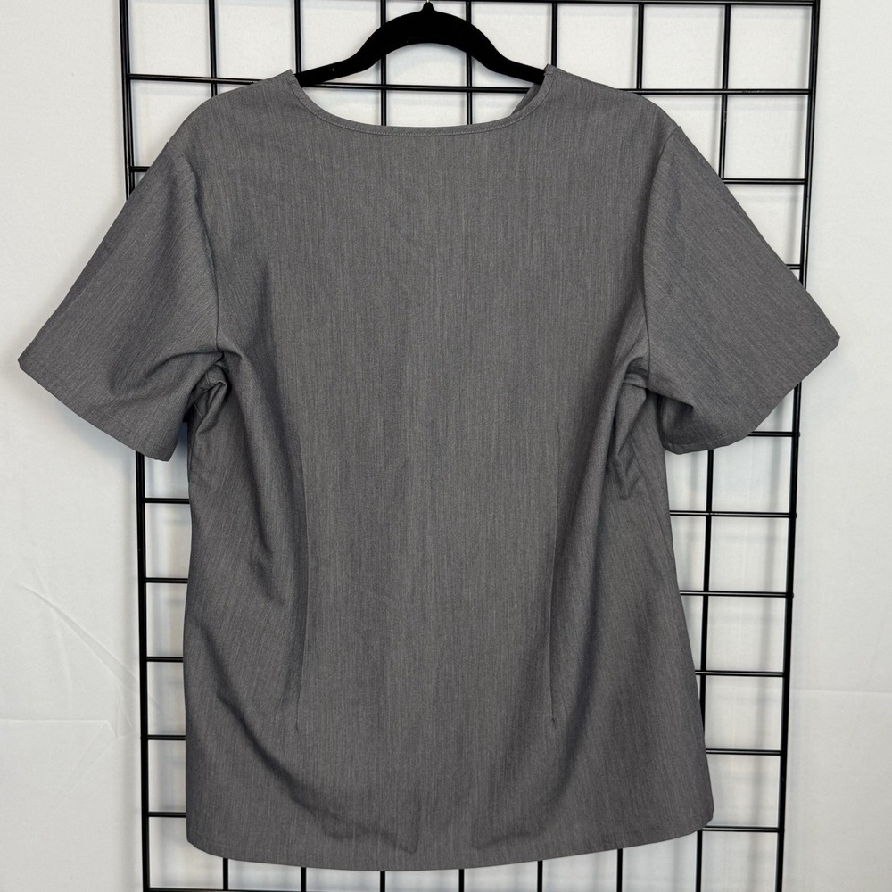 Figs Scrubs Technical Collection Short Sleeve Top Womens XL Charcoal Gray - Picture 2 of 10
